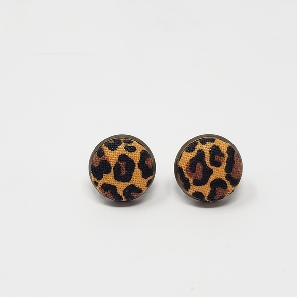 New Handmade | Leopard Button Stud Earrings - Picture 1 of 4